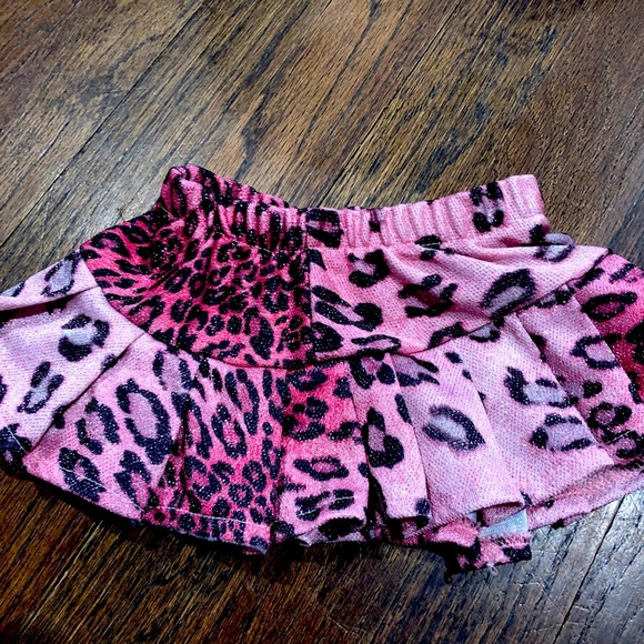 Glitter ✨ animal print skirt 2 💖 - Picture 1 of 3